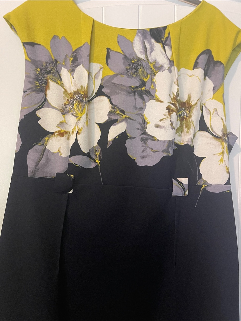 Yellow Floral Cap-Sleeve Midi Dress with Black Skirt - Picture 2 of 4